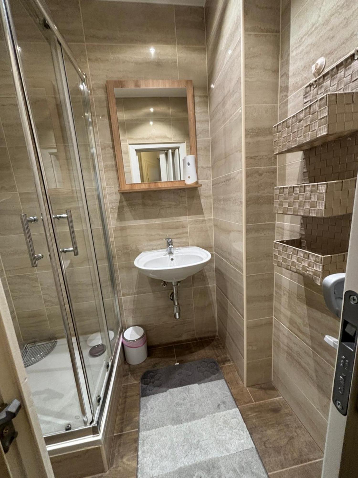 Default 1170 Hotel Bécs Kültér fotó